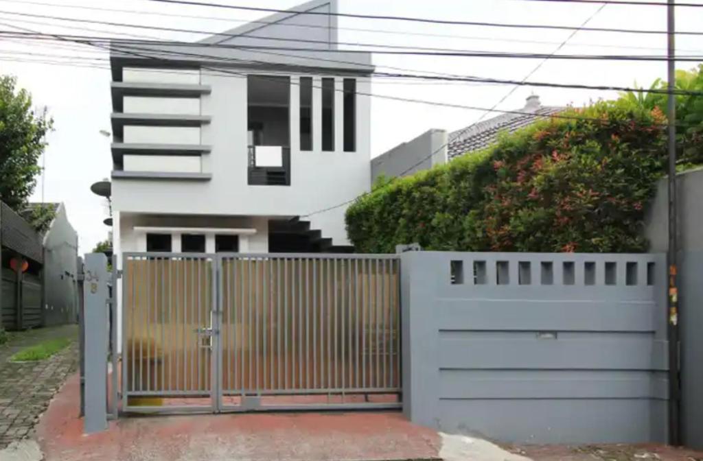 Oyo 90438 Mampang 34 Residence Jakarta Buitenkant foto