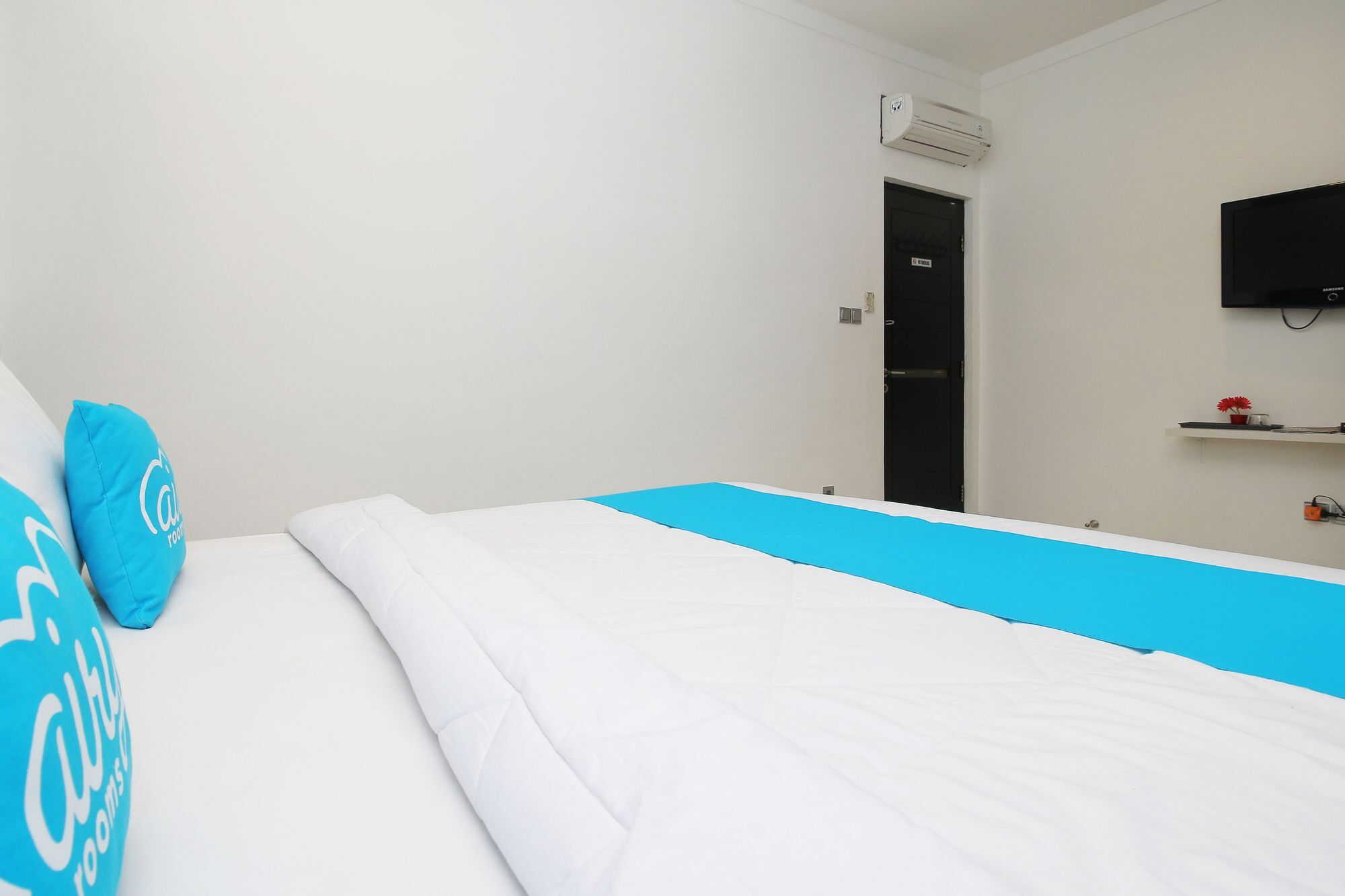 Oyo 90438 Mampang 34 Residence Jakarta Buitenkant foto